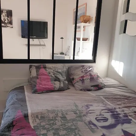 Apartmán T2 Vue Avec Parking Prive